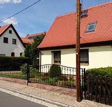 Aus der hauseigenen imkerei kann man honig kaufen. Haus Zum Verkauf 07318 Saalfeld Mapio Net