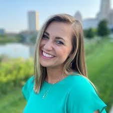 Brittany Munn's Instagram, Twitter & Facebook