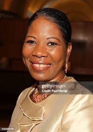 Henrietta Tolbert's Instagram, Twitter & Facebook