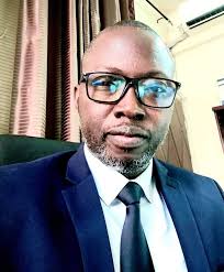 CONTRE L'INEPTOCRATIE KAKINOCRASTIQUE, LE LEADERSHIP TRANSFORMATIONNEL La… 