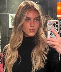 blair (@blaircarson) • Instagram photos and videos