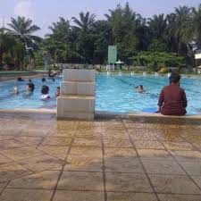 Photos A Kolam Renang Taman Wiladatika Cibubur 2 Conseils De 202 Visiteurs