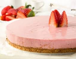 Rezept für saure sahne erdbeercreme für kuchen. Erdbeercreme Torte Rezept Ichkoche At