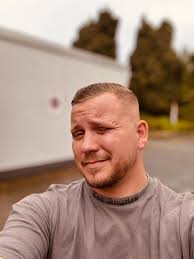 Das Leben ist zu kurz, um es immer ernst zu nehmen. Manchmal ist der beste  Weg nach vorne, einfach loszulassen und den Moment zu genießen. 😜✨ havefun