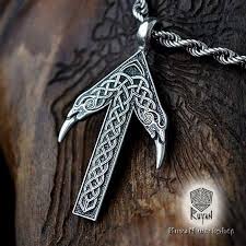 Tattoofilter is a tattoo community, tattoo gallery and international tattoo artist, studio and event directory. Pin On Cool Julery