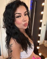 Nikki Martinez's Instagram, Twitter & Facebook