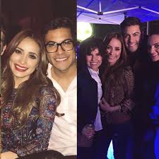 En ello ha ayudado la estable relación que desde hace más de cuatro años lleva con cynthia rodríguez. Carlos Rivera Y Cynthia Rodriguez De Romance Revista Cosas Mexico