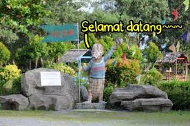 When ahmad,ali,aisyah,malik entered the river, they were killed by bujang senang.it said bs: Here S The Story Behind Bujang Senang A Crocodile That Once Terrorized Sarawak