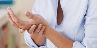 Sol Bas Parmak Titremesi Kadinsaniz