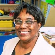 Ruth Kimble's Instagram, Twitter & Facebook