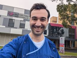 Hi all! I'm a photographer based in South East Melbourne but had organised  a free photography session for a couple who has unfortunately had to pull  out due to illness. Are there