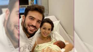 Samira yasin is on facebook. Erstes Bild Zu Dritt Yasin Prasentiert Stolz Seinen Sohn