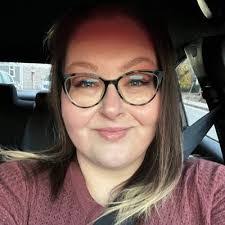 Amy Scobell's Instagram, Twitter & Facebook