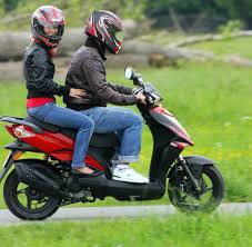 Du bist schwanger und leidest unter übelkeit oder erbrechen? Bundesweite Regelung Beschlossen Moped Fuhrerschein Ab 15 Welt