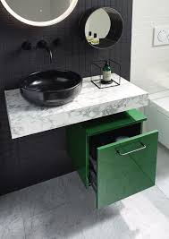 Beim Bad Kannst Du Auch Ungewohnliche Elemente Super Miteinander Kombinieren Die Marmorplatte Tragt D Unterschrank Waschbecken Unterschrank Waschbecken Design