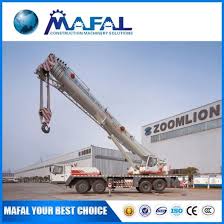High Quality 50 Ton Zoomlion Mobile Truck Crane Qy55v