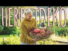 Herbstdeko Fur Draussen Mit Fruchten Aus Der Natur Diy Youtube In 2020 Herbstdeko Fur Draussen Herbstdeko Herbst Dekoration