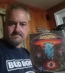 Turntable album setlist autographed by artist