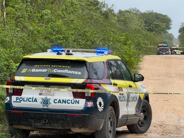 Hallan a hombre ejecutado en Cancún; tenía un presunto disparo en la cabeza
