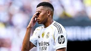 El video que expone el terrible partido de Kylian Mbappé y Vinícius Júnior  ante PSG