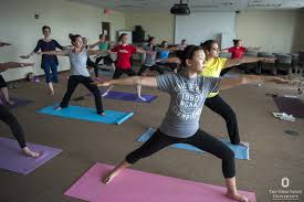 How does yoga help to join the body and mind and improve meditation? Does Yoga Help Your Body And Mind Emotional Fitness