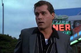 Ese año fue capturado por parapolítica (lo que motivó una agudización del enfrentamiento entre el entonces presidente y la corte suprema) y en 2011 fue. Buenos Muchachos Quien Fue El Mafioso Que Inspiro La Pelicula De Martin Scorsese Goodfellas Henry Hill Joe Pesci Robert De Niro Somos El Comercio Peru