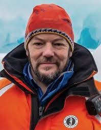 Russell Potter's Instagram, Twitter & Facebook