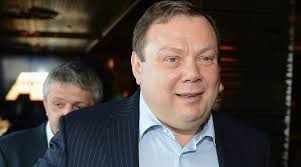 Russia's second-richest man pledges to leave all his money to charity  Billionaire Mikhail Fridman, whose net worth is $13.3 billion according to  Forbes, is to leave his children out of his will.