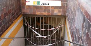 Cuatro de los acusados por el accidente del metro del 3 de julio de 2006 han aceptado los hechos de los que se les acusa y han exculpado a los otros cuatro. Un Bombero Sobre El Accidente De Metro En Valencia En 800 Metros No Hay Ninguna Salida De Emergencia