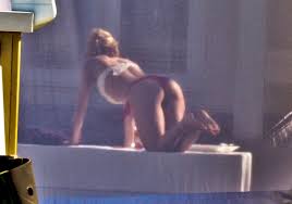Shakira Nude Photos & Videos - Celeb Masta