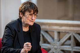 Az operaénekes és férje jelenleg arra vár, hogy testvére érkezzen a most hatéves kislánynak. Kariko Katalin Oszinten Vallott Hazassagarol Ferje Sosem Panaszkodott