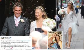 The actor, 50, emerged in london for a dog walk with a friend on sunday, weeks. Wj2b Rbpcouglm