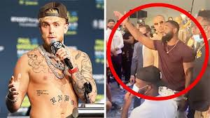 Live on july 13 for his next big fight, internet star jake paul is facing off against former ufc champion tyron woodley in a boxing match. Y1elk9pqrm2zwm