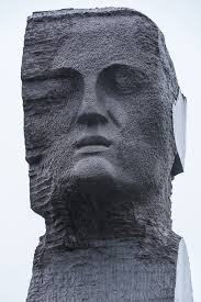 Status på sten 11 en regnfuld fredag Foto: Bibi Kadziola