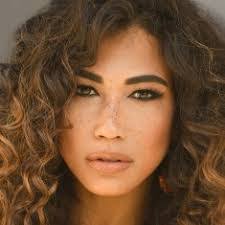 Taylor Harmon's Instagram, Twitter & Facebook