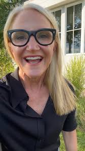 Confidence isn't hiding under another compliment; it shows up the moment  you stop outsourcing your worth. Validate yourself first, last, and always.  Everything else is just background noise ❤️