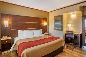We are a short drive from beautiful beaches, the zoo, museums, and more. Comfort Inn San Diego Airport At The Harbor San Diego Aktualisierte Preise Fur 2021