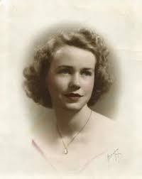 Evelyn Hatch's Instagram, Twitter & Facebook