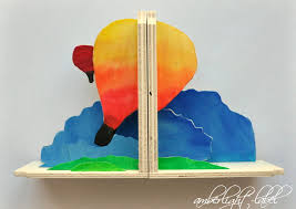 This is a standard post. Laubsage Arbeiten Buchstutze Heissluftballon Amberlight Label