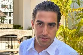 Rogelio Márquez toma protesta como senador de Morena por Quintana Roo