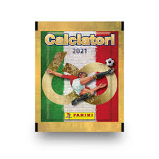 Che ci fa la nazionale cantanti tra le figurine panini? Calciatori 2021