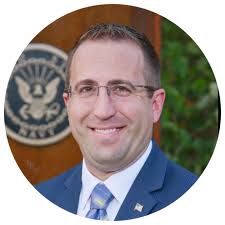 Andrew Halter's Instagram, Twitter & Facebook