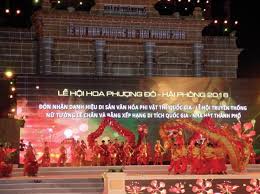 Một giáo viên địa phương đã kêu gọi giải cứu bằng cách bán giúp anh sĩ hoa súp lơ để tặng phụ nữ nhân ngày 8/3. Nhiá»u Ä'á»•i Má»›i Trong Lá»… Há»™i Hoa PhÆ°á»£ng Ä'á» Háº£i Phong 2018