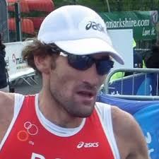 Flora got married to dan hugo who is also an xterra triathlete from stellenbosch in south africa. Flora Duffy Triathlete Overview Biography