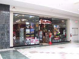 Spencer Gifts At Eastview Mall In Victor Ny Spencers Gifts Vanity Mirror Mirror