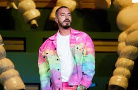 Latin music superstar j balvin shares his story of building a music empire over a decade and why staying humble is everything for success. J Balvin Colombia Home Tours Minimalist Vibe More