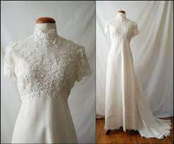 1960s Priscilla Of Boston Linen And Lace Wedding Dress Etsy Wedding Dresses Lace Dresses Empire Waist Wedding Dress
