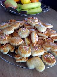 Halwat Tabagh Cuisine Testee Hadia Ingredients 4oeufs 1verre De 200ml De Sucre 1verre D Huile Zest Recette Gateau Sec Cuisine Et Boissons Recettes De Cuisine