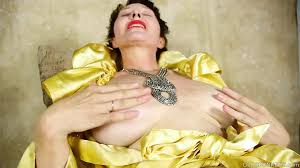 Dirty Old Spunker Talks Nasty About Her Soaking Wet Pussy: Mom Female  Masturbation Porn