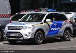 Police) is the national civil law enforcement agency of hungary and is governed by the interior ministry. Einsatzfahrzeug Budapest Rendorseg Keszenleti Rendorseg Fustw Bos Fahrzeuge Einsatzfahrzeuge Und Wachen Weltweit